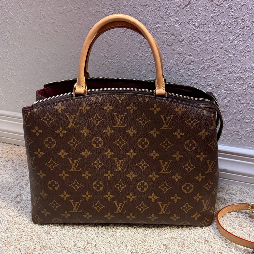 Louis Vuitton Grand Palais Handbag